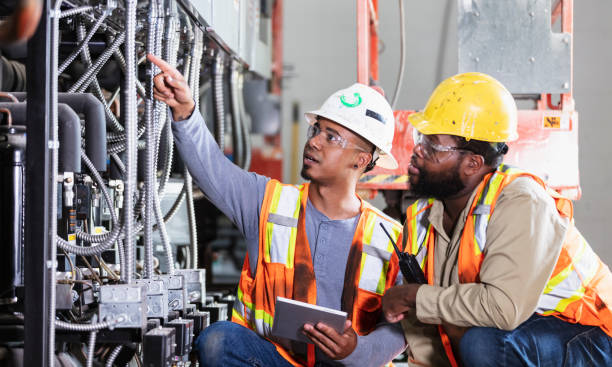 Best Local Electrician Companies  in Luxora, AR