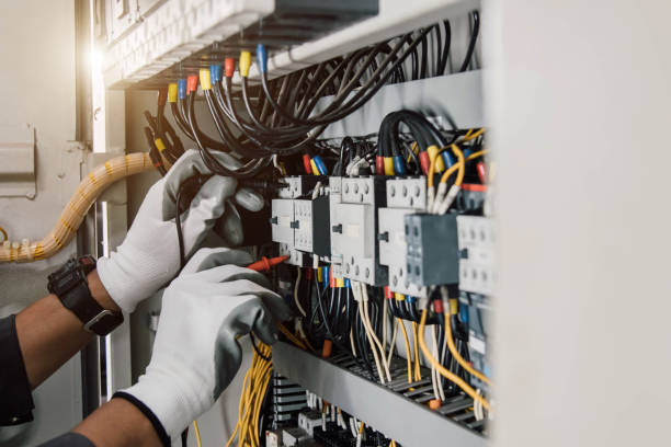 Best Affordable Electrician  in Luxora, AR